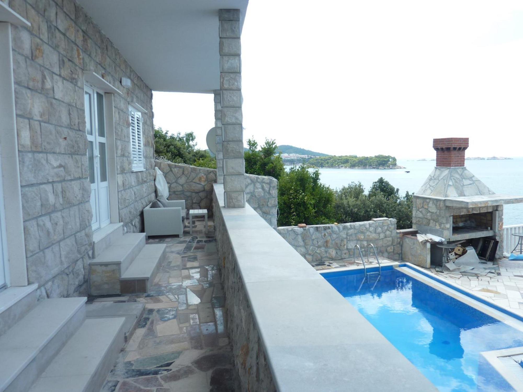 Sea Apartment *